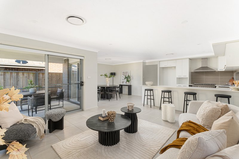 Photo - 58 Dorado Street, Box Hill NSW 2765 - Image 5