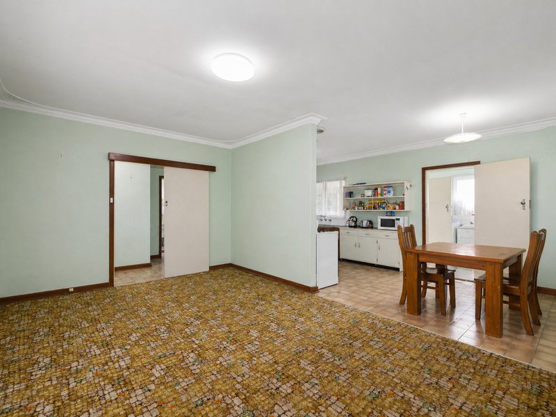 Photo - 58 Dulwich Street, Beckenham WA 6107 - Image 12