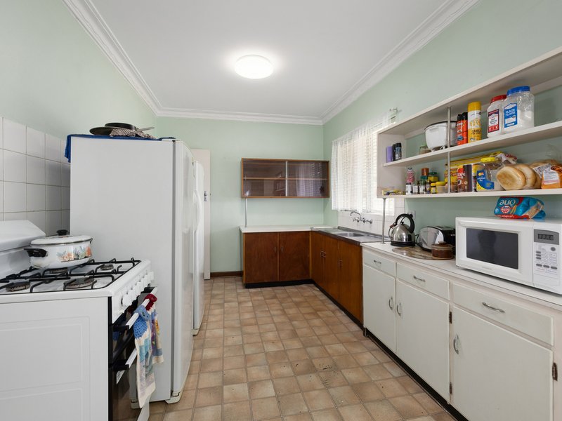 Photo - 58 Dulwich Street, Beckenham WA 6107 - Image 13