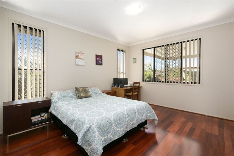 Photo - 58 Edenbrooke Drive, Sinnamon Park QLD 4073 - Image 6