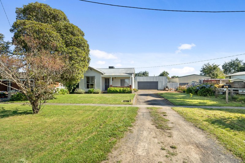 Photo - 58 Edols Street, Ballan VIC 3342 - Image 22