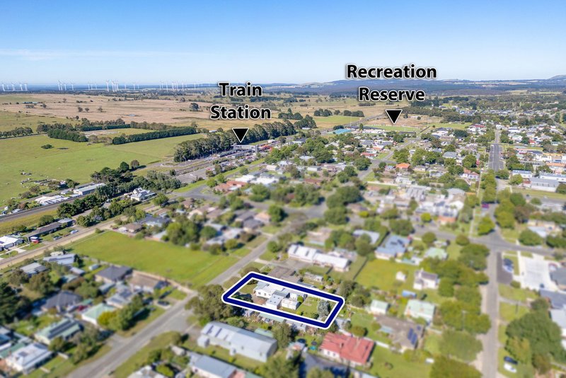 Photo - 58 Edols Street, Ballan VIC 3342 - Image 24