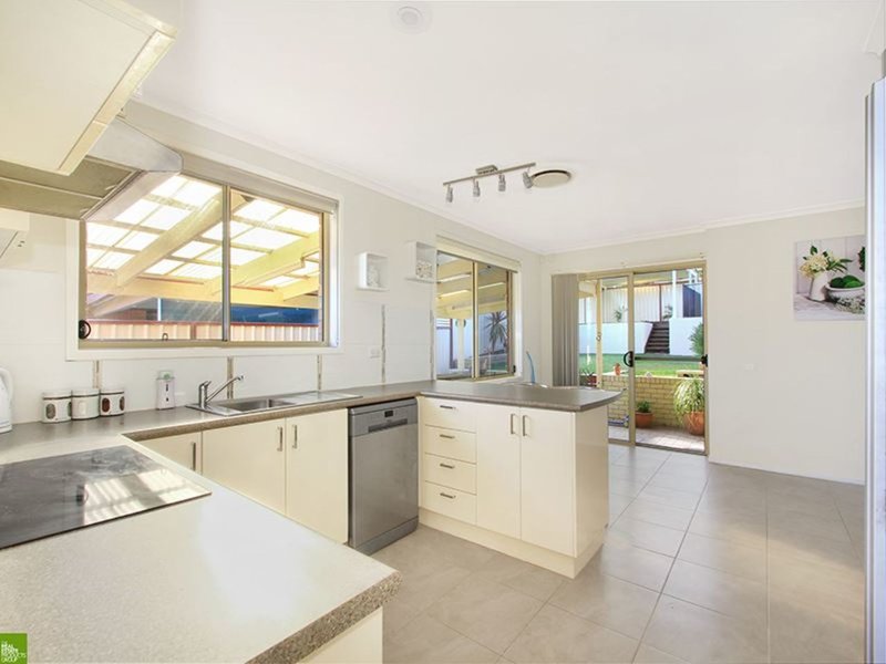 Photo - 58 Emerson Road, Dapto NSW 2530 - Image 3