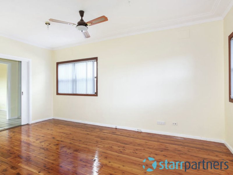 Photo - 58 Fairfield Road, Guildford NSW 2161 - Image 4