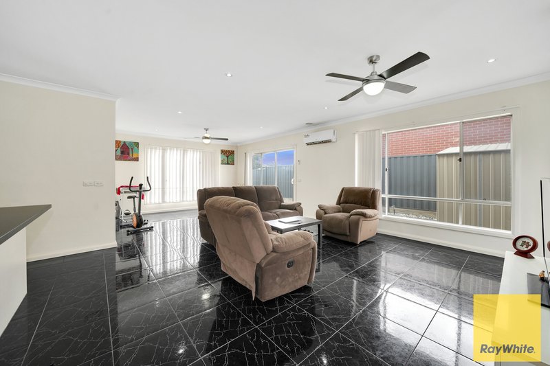 Photo - 58 Felix Way, Tarneit VIC 3029 - Image 13