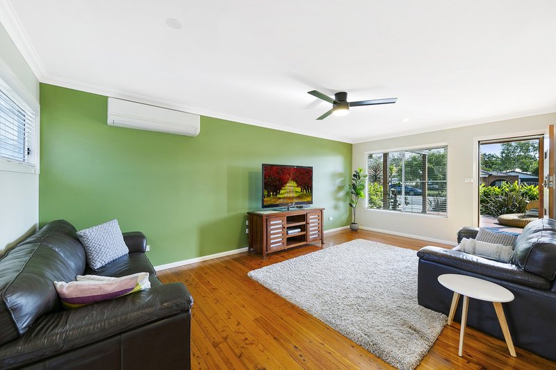 Photo - 58 Flinders Avenue, Killarney Vale NSW 2261 - Image 3