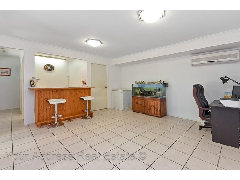 Photo - 58 Flinders Crescent, Boronia Heights QLD 4124 - Image 6