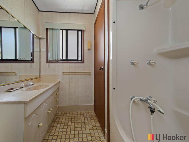 Photo - 58 Forest Parade, Tomakin NSW 2537 - Image 18
