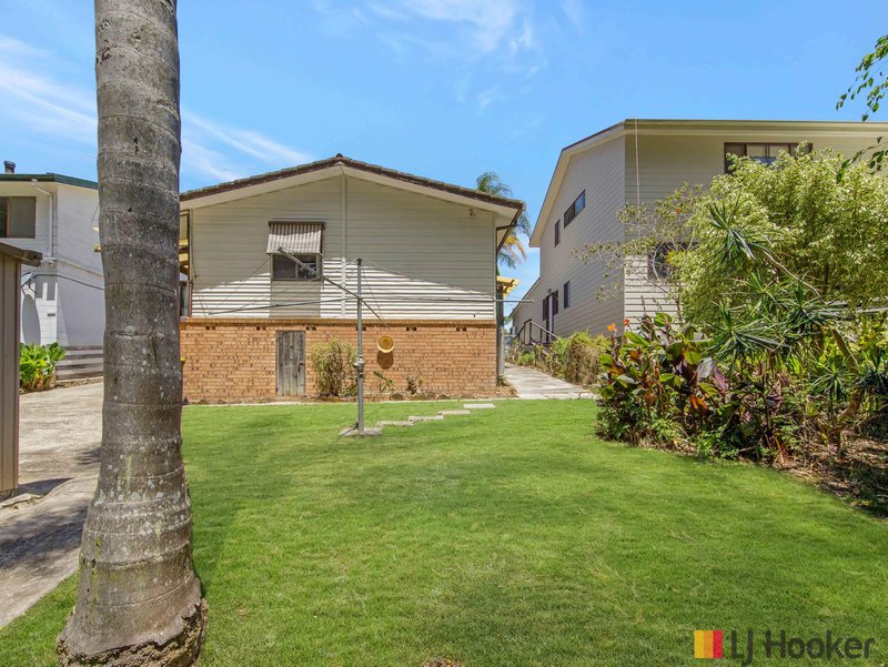 Photo - 58 Forest Parade, Tomakin NSW 2537 - Image 25