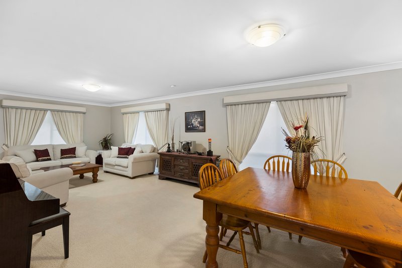 Photo - 58 Fortrose Place, Ferny Grove QLD 4055 - Image 8