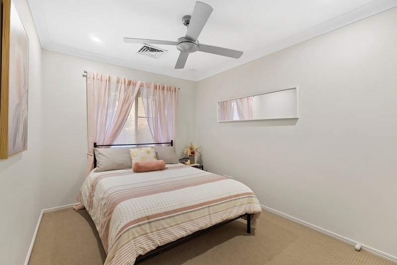 Photo - 58 Fortrose Place, Ferny Grove QLD 4055 - Image 11