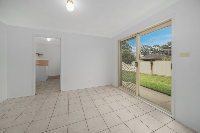 Photo - 58 Freeman Circuit, Ingleburn NSW 2565 - Image 4