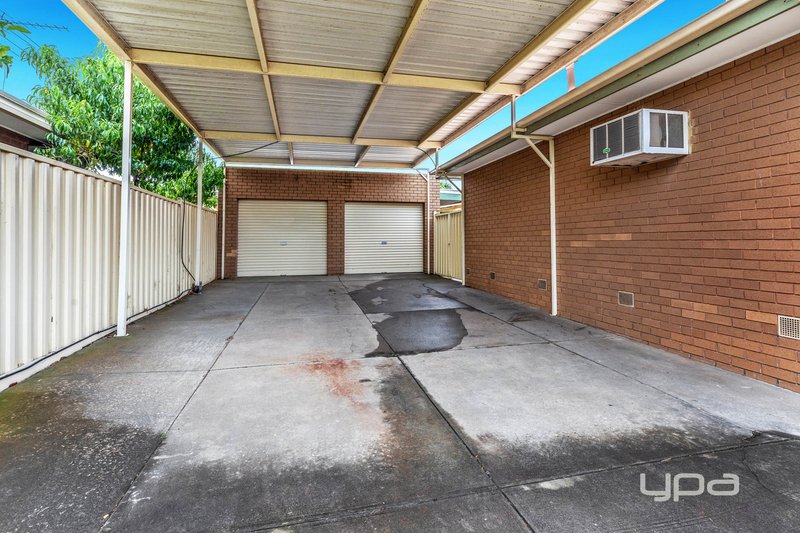 Photo - 58 Gillespie Road, St Albans VIC 3021 - Image 13