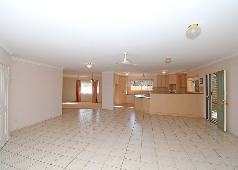 Photo - 58 Gundesen Drive, Urraween QLD 4655 - Image 13