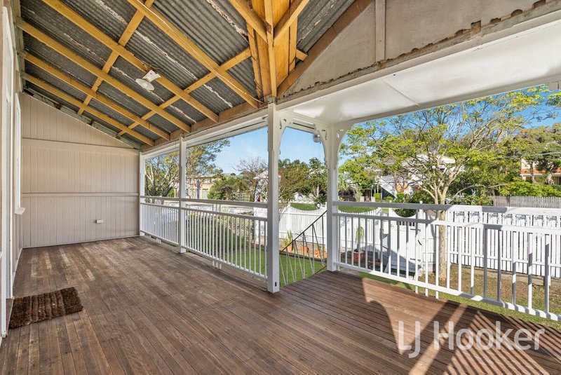 Photo - 58 Halstead Street, Coorparoo QLD 4151 - Image 5