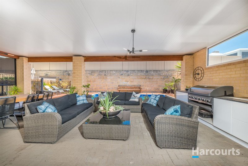 Photo - 58 Hampshire Drive, Jindalee WA 6036 - Image 7