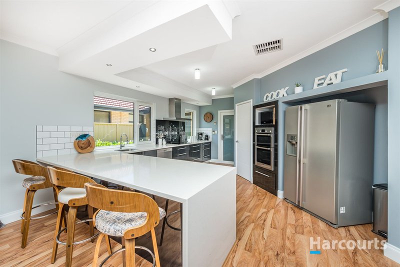 Photo - 58 Hampshire Drive, Jindalee WA 6036 - Image 15