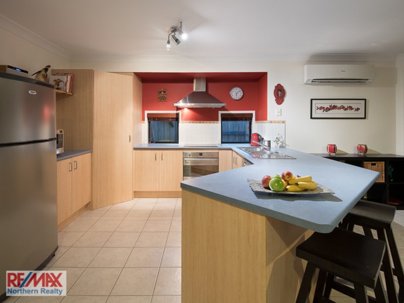 Photo - 58 Hayward Ave , Cashmere QLD 4500 - Image 9