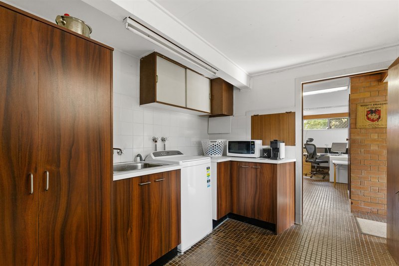 Photo - 58 Hexham Street, Tarragindi QLD 4121 - Image 6