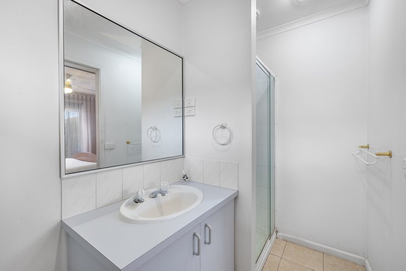 Photo - 58 Hotham Crescent, Hoppers Crossing VIC 3029 - Image 12