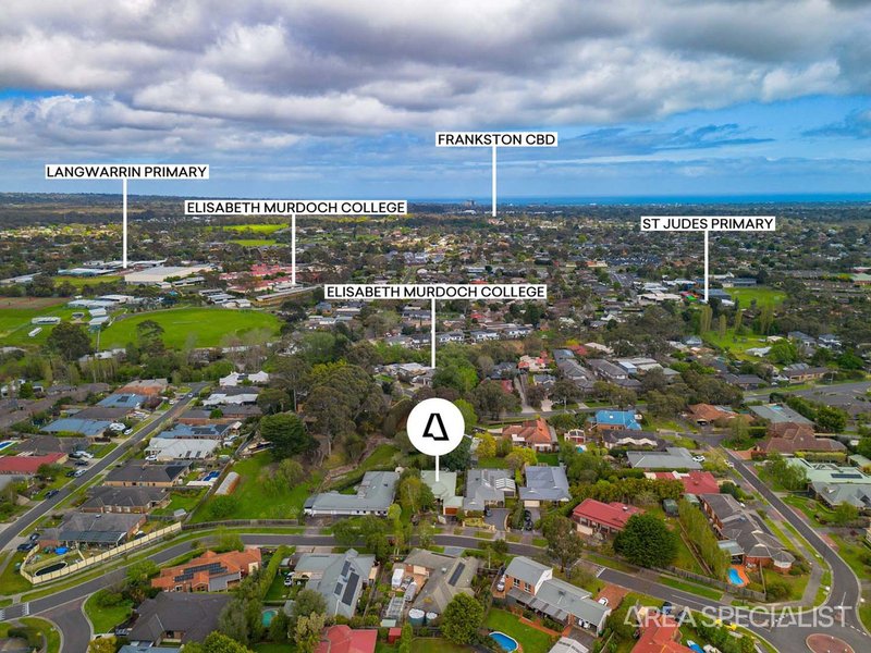 Photo - 58 Huntingtower Crescent, Langwarrin VIC 3910 - Image 2