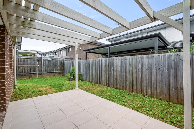 Photo - 58 Ingleburn Gardens Drive, Bardia NSW 2565 - Image 10