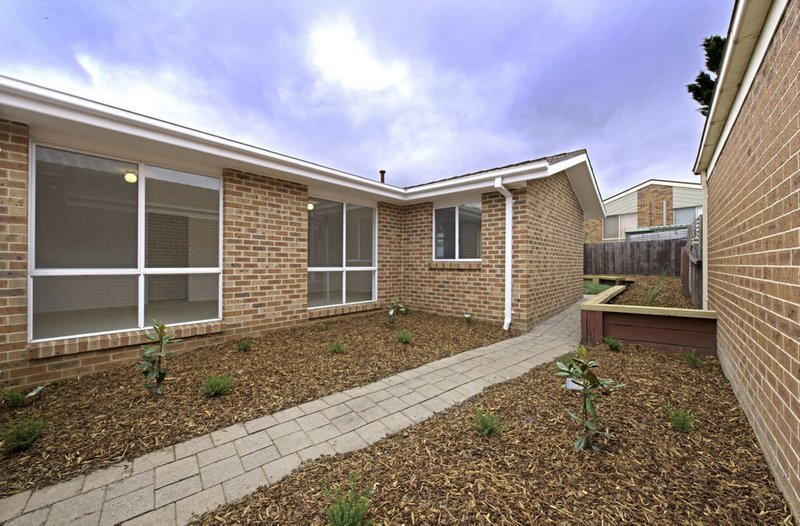 Photo - 58 Jabanungga Avenue, Ngunnawal ACT 2913 - Image 13