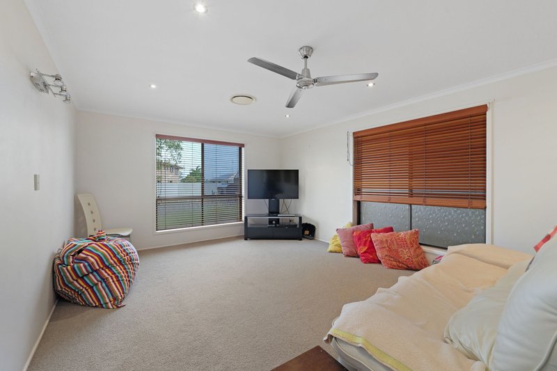 Photo - 58 Jessica Boulevard, Minyama QLD 4575 - Image 5