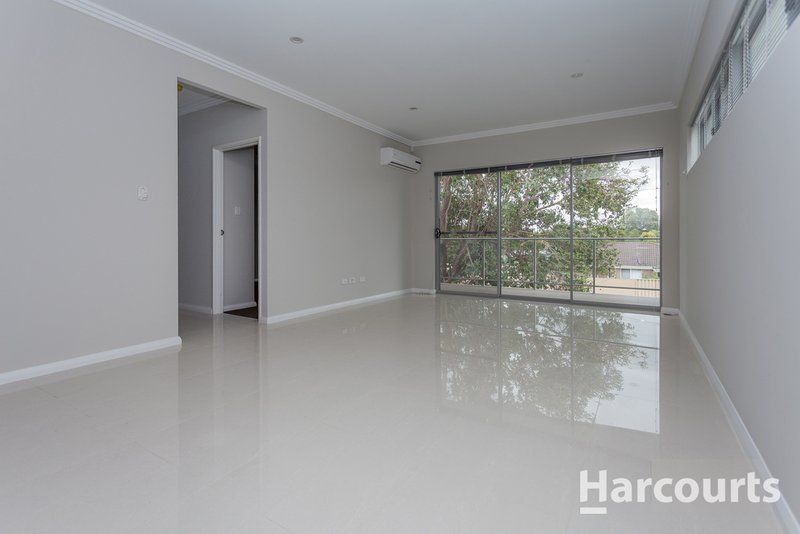 Photo - 5/8 Johnson Street, Redcliffe WA 6104 - Image 3