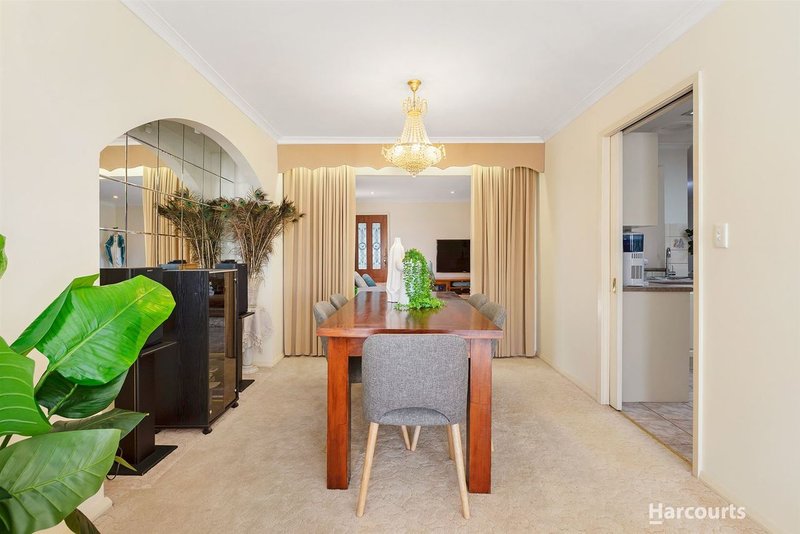 Photo - 58 Kingloch Parade, Wantirna VIC 3152 - Image 4