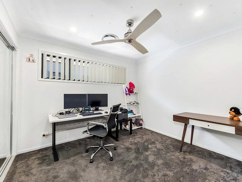 Photo - 58 Lackmann Crescent, Mango Hill QLD 4509 - Image 12