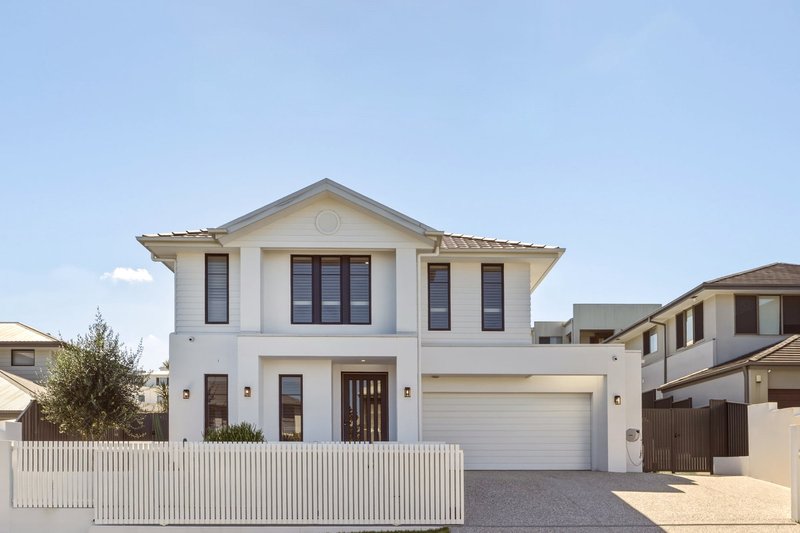 Photo - 58 Linacre Crescent, Carindale QLD 4152 - Image 1