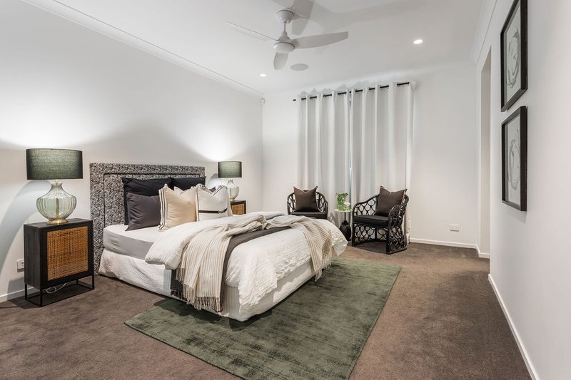 Photo - 58 Macadamia Street, Redbank Plains QLD 4301 - Image 11