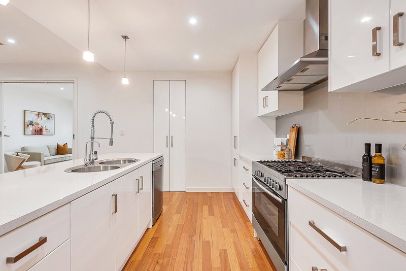 Photo - 58 Macmillan Avenue, Mawson Lakes SA 5095 - Image 3
