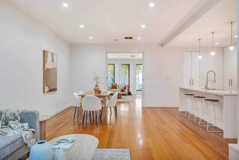 Photo - 58 Macmillan Avenue, Mawson Lakes SA 5095 - Image 5