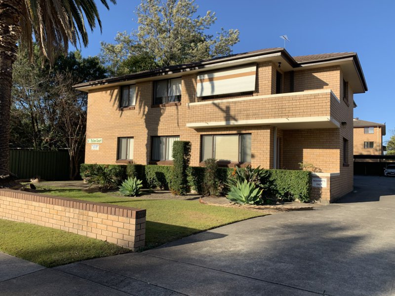 Photo - 5/8 Macquarie Street, Penrith NSW 2750 - Image 1