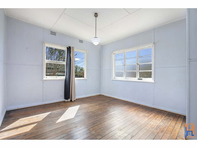 Photo - 58 Mann Street, Armidale NSW 2350 - Image 6