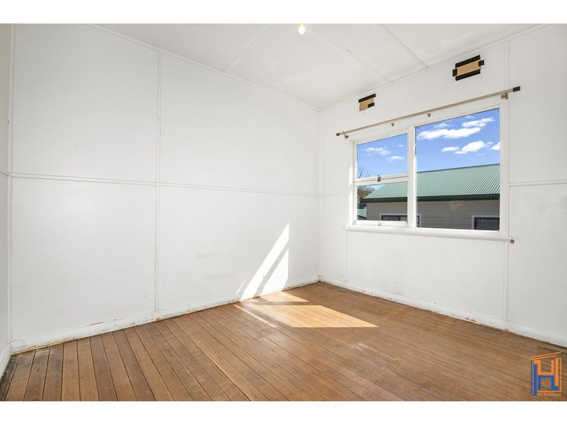 Photo - 58 Mann Street, Armidale NSW 2350 - Image 7