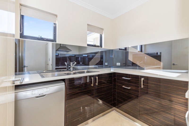 Photo - 58 Mariners View, Mindarie WA 6030 - Image 7