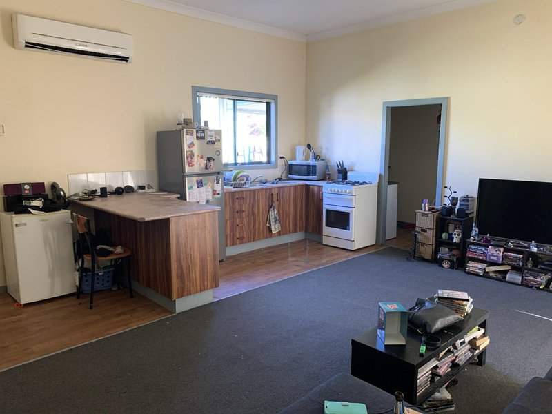 Photo - 58 Mayfield St , Cessnock NSW 2325 - Image 6