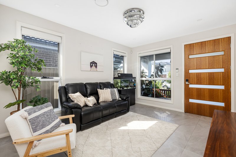 Photo - 58 Megalong Street, The Ponds NSW 2769 - Image 2