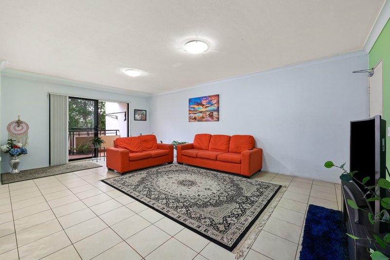 Photo - 5/8 Melanie Street, Bankstown NSW 2200 - Image 2