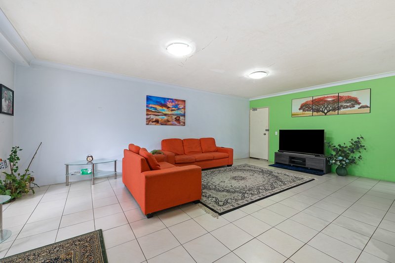 Photo - 5/8 Melanie Street, Bankstown NSW 2200 - Image 3