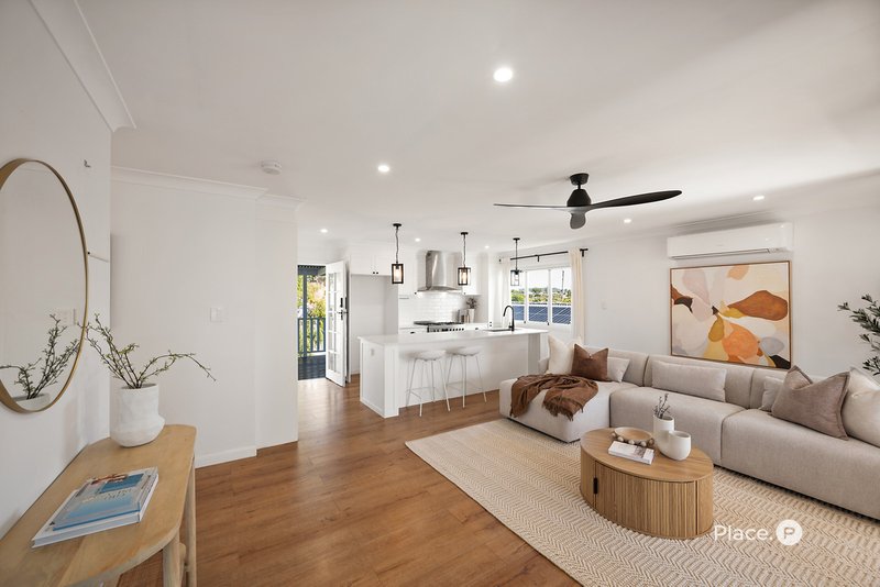 Photo - 58 Milanion Crescent, Carindale QLD 4152 - Image 3