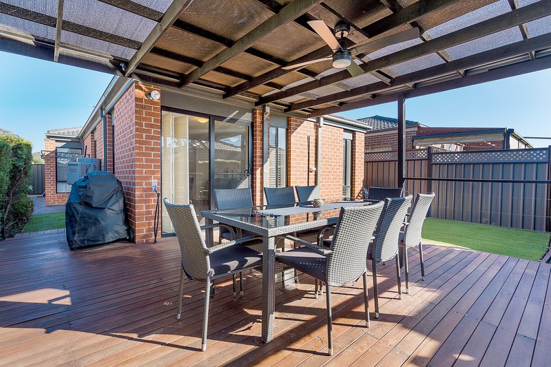 Photo - 58 Millicent Drive, Craigieburn VIC 3064 - Image 14