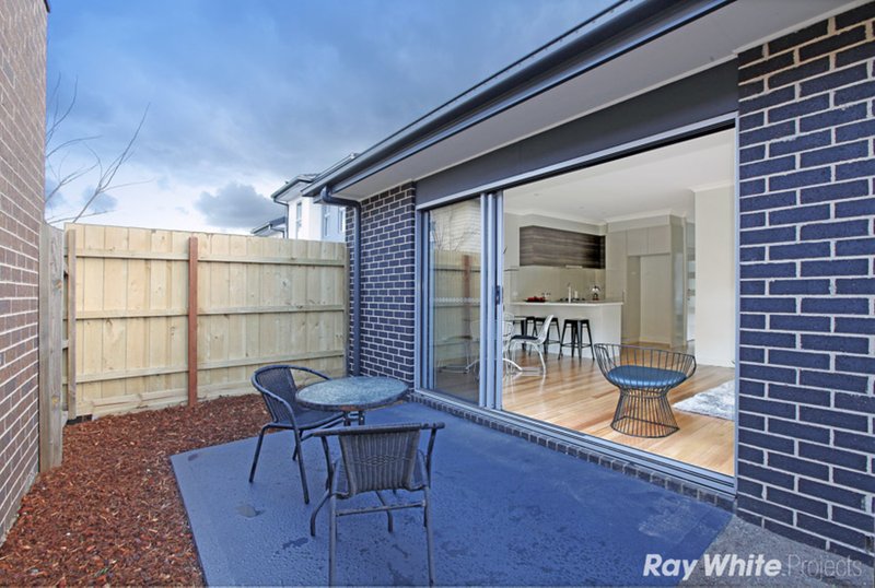 Photo - 5/8 Miranda Road, Reservoir VIC 3073 - Image 8