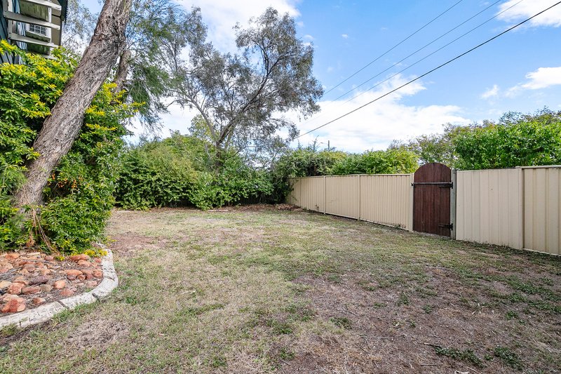 Photo - 58 Moody Street, Emerald QLD 4720 - Image 25