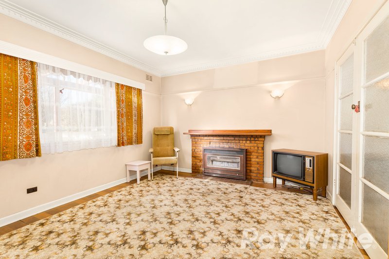 Photo - 58 Mount Pleasant Road, Nunawading VIC 3131 - Image 4