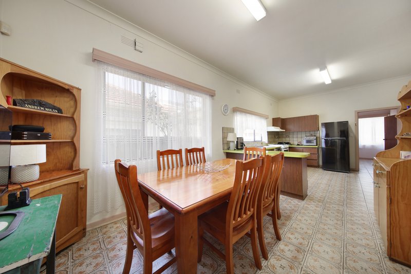 Photo - 58 Murray Road, Mckinnon VIC 3204 - Image 3