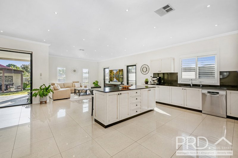 Photo - 58 New England Drive, Kingsgrove NSW 2208 - Image 4